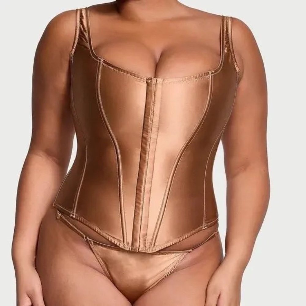 New! Victoria's Secret Very Sexy Classic Silk Corset Toffee 45884